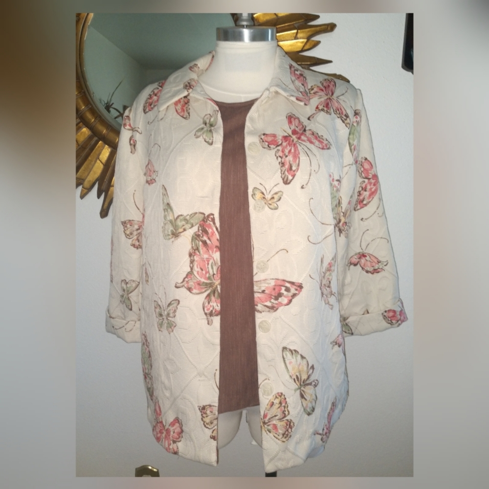Size 18 Alfred Dunner Jacket with butterfly pattern